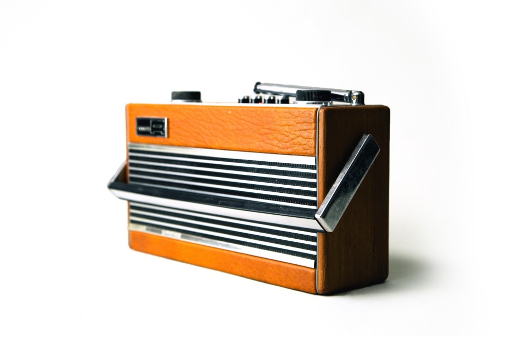 Sync or Async - Connectivity explained thumbnail